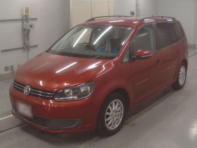 10151 Volkswagen Golf touran 1TCTH 2012 г. (CAA Tokyo)